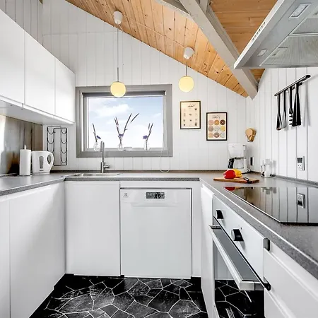 Valia - 400m To The Fjord By Interhome