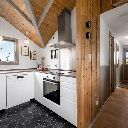 Valia - 400m To The Fjord By Interhome * Havrvig