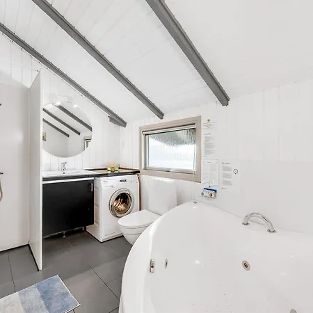 Valia - 400m To The Fjord By Interhome Feriehus *