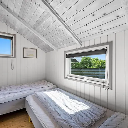 Valia - 400m To The Fjord By Interhome *